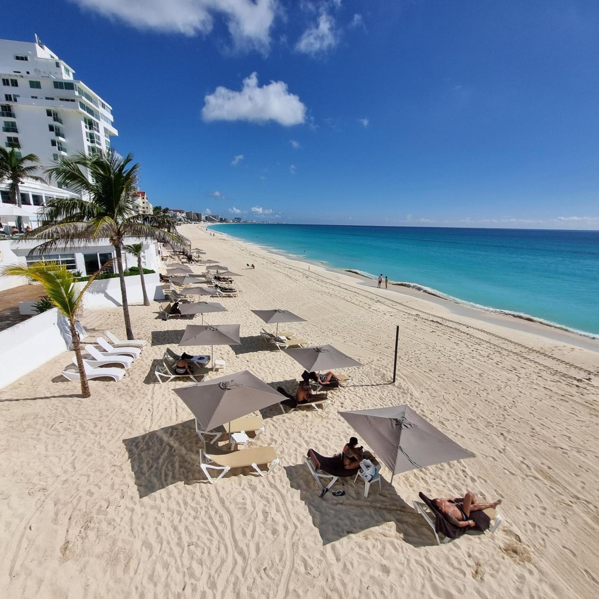 Lovely At The Beach, Stunning Ocean View #1209 Cancún